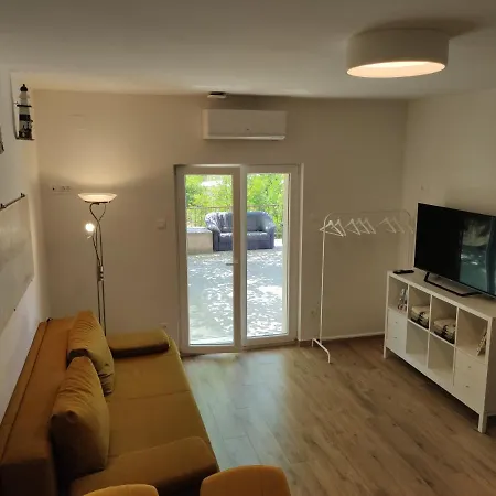 Apartman-studio, Salamunic, Pelinje, Jelsa Apartment