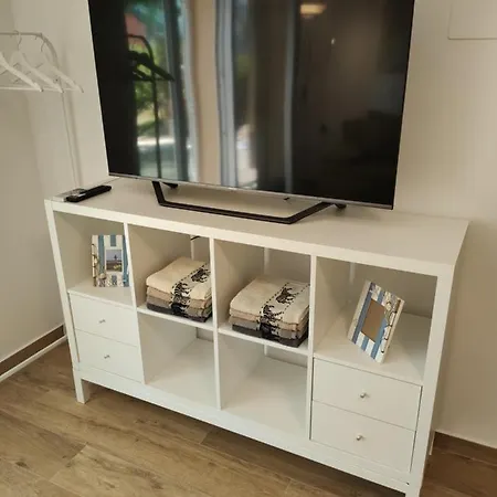 Apartman-studio, Salamunic, Pelinje, Jelsa Apartment *