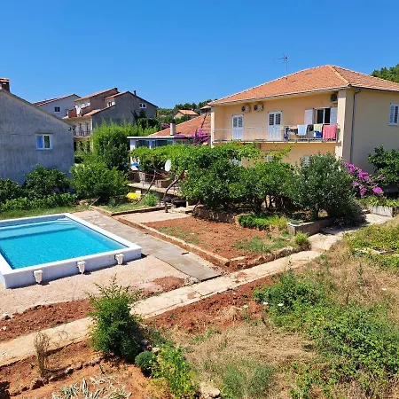 Apartment Apartman-studio, Salamunic, Pelinje, Jelsa Jelsa (Hvar)